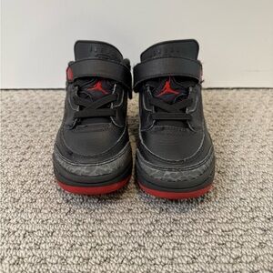 Jordan Spizike Black and Red Sneakers